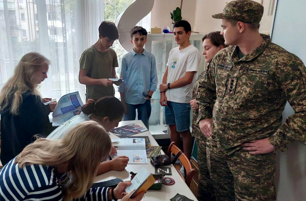 1407 image for slide