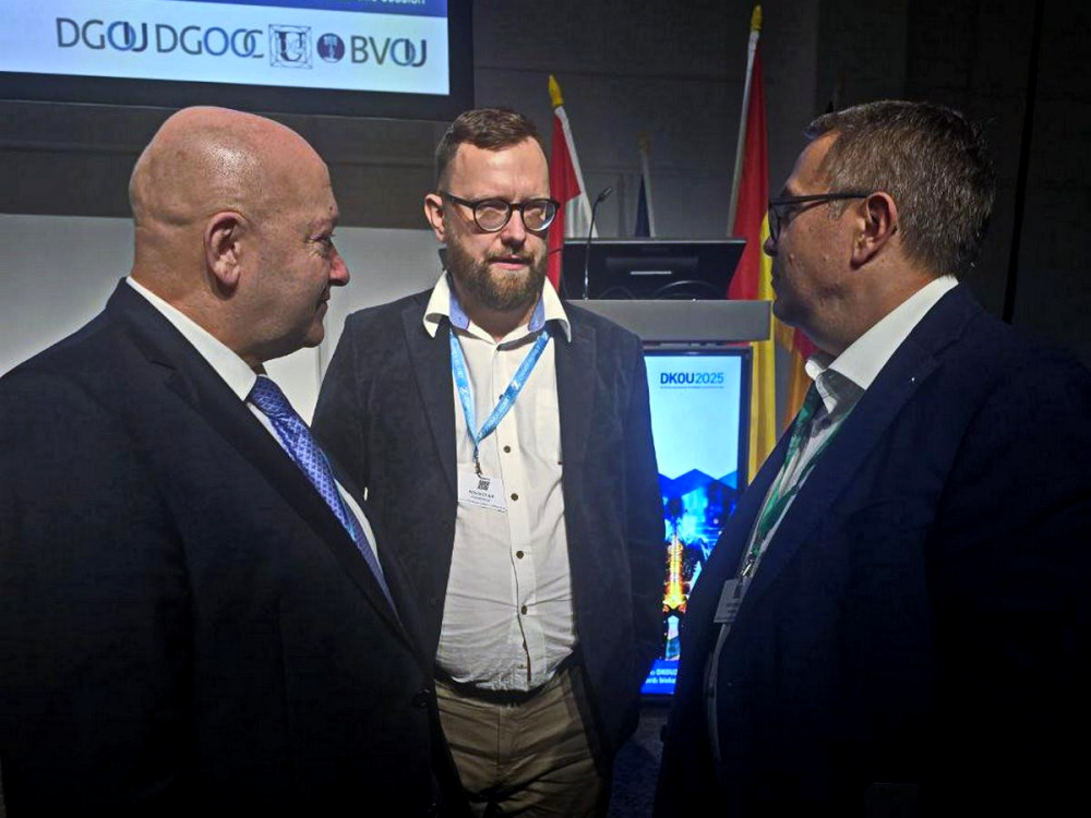 8931 image for slide